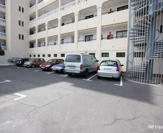 Castle Harbour Aparthotel Los Cristianos